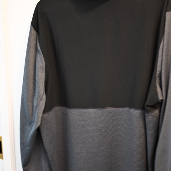 Men’s Nike 1/4 Zip Grey, Dri-Fit Golf - Picture 2 of 2